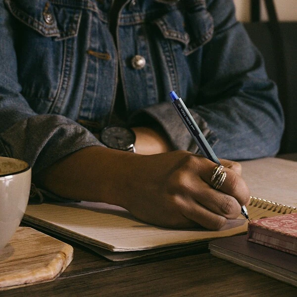 Uni-ball Uni Kuru Toga Mechanical Pencil, 0.7mm, #2 Medium Lead, 4/Pack (1858549) 6 Uni-ball Uni Kuru Toga Mechanical Pencil, 0.7mm, #2 Medium Lead, 4/Pack (1858549) - Image 6